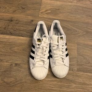 Adidas Superstar (Shelltoes)